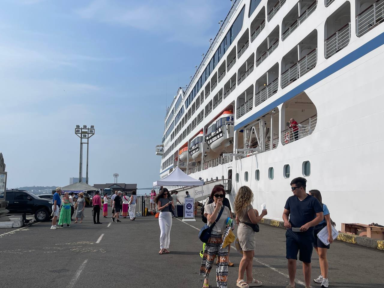 Cambodia Welcomes New Year as International Cruise Ship Dock...